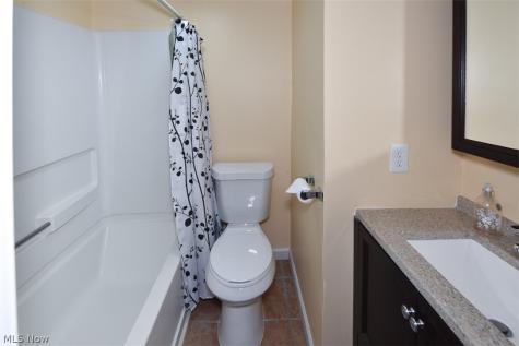2929 Commonwealth Drive Parma OH 44134
