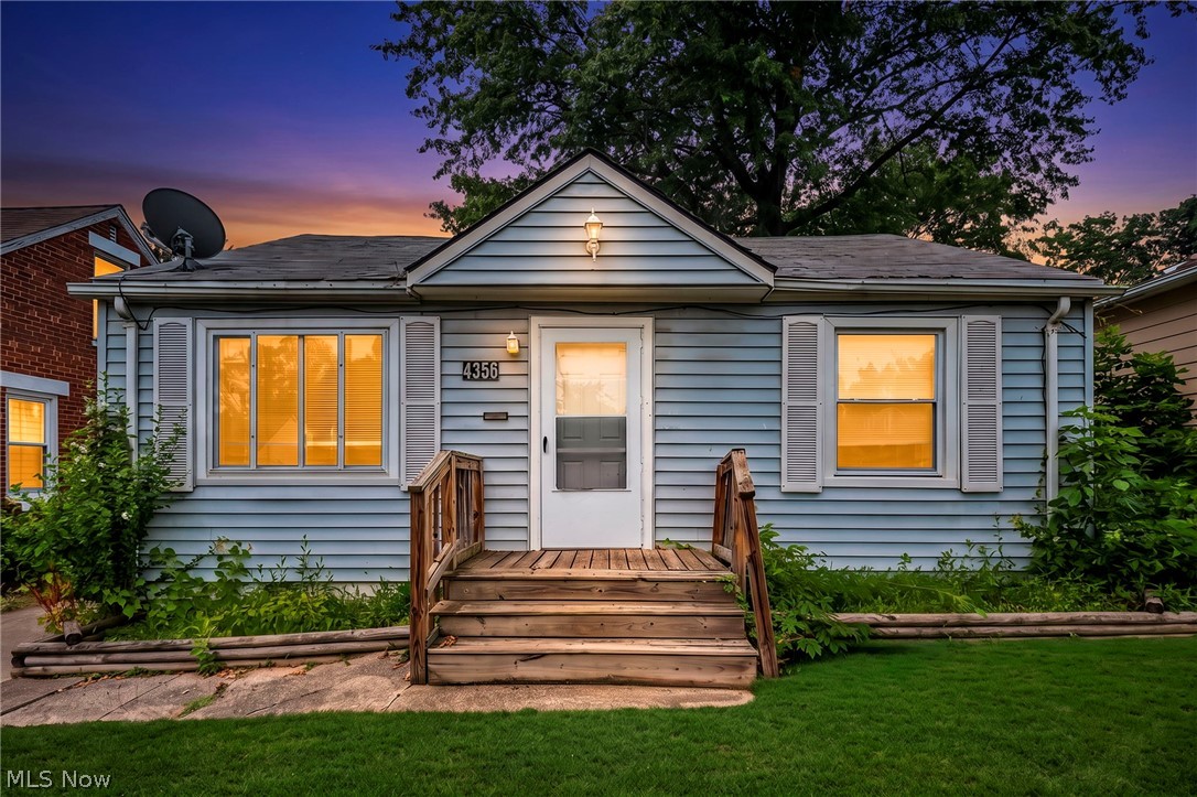 4356 E 141st Street Cleveland OH 44128