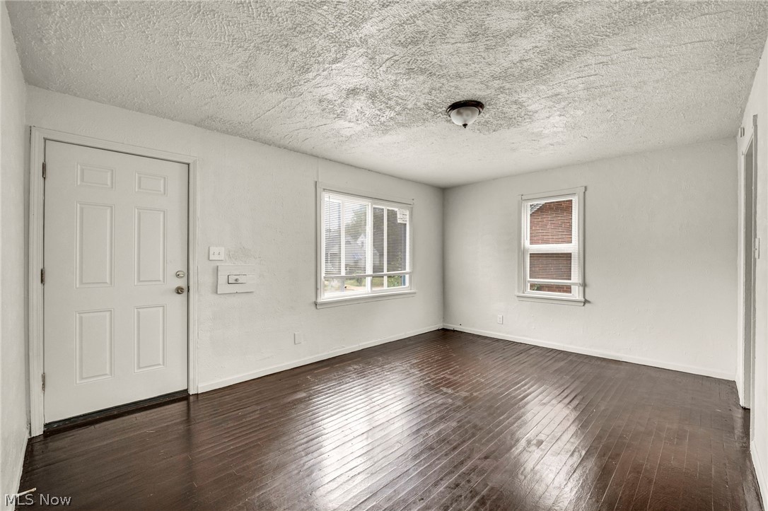 4356 E 141st Street Cleveland OH 44128