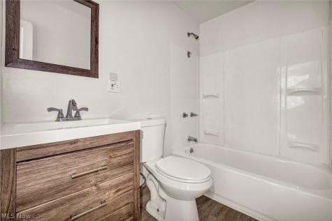 4356 E 141st Street Cleveland OH 44128