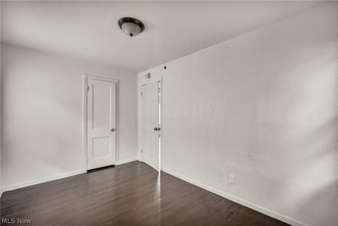 4356 E 141st Street Cleveland OH 44128