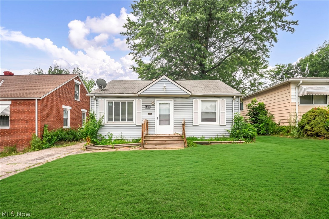 4356 E 141st Street Cleveland OH 44128