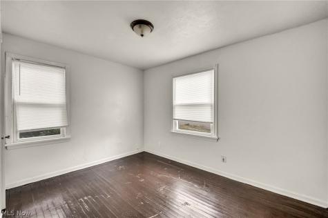 4356 E 141st Street Cleveland OH 44128