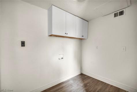 4356 E 141st Street Cleveland OH 44128