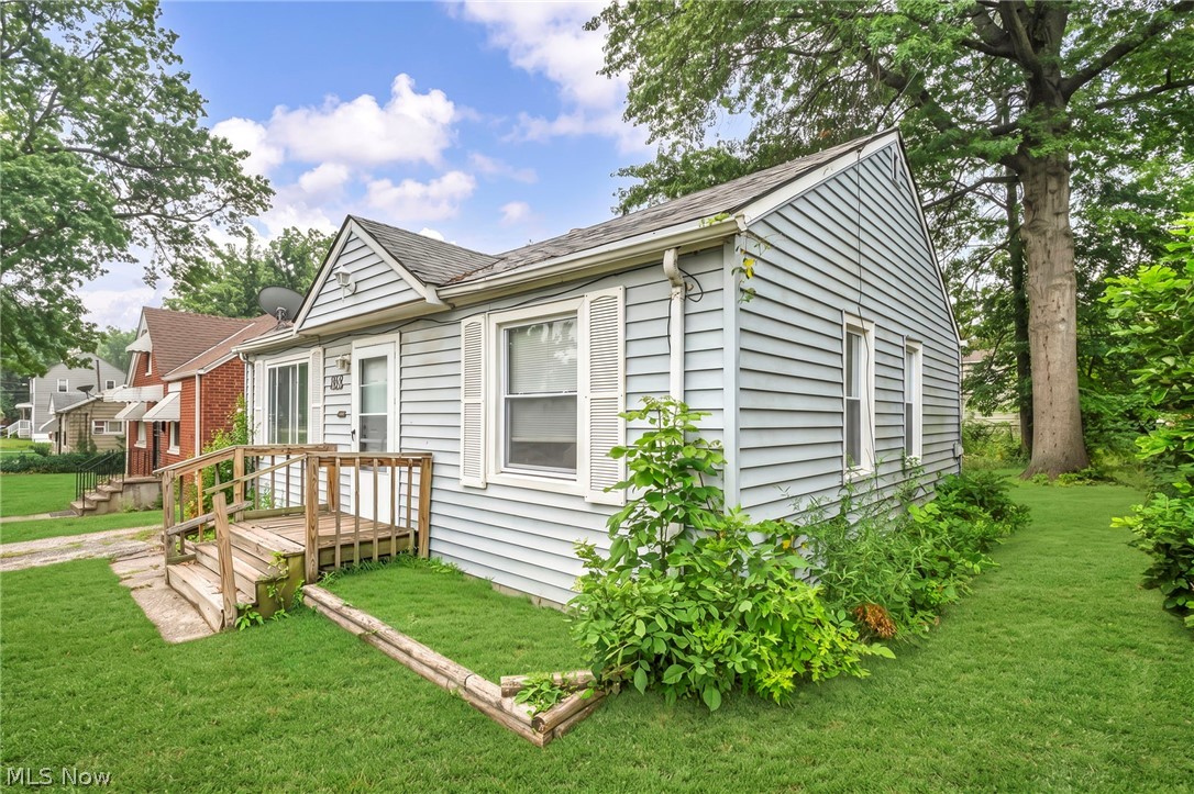 4356 E 141st Street Cleveland OH 44128