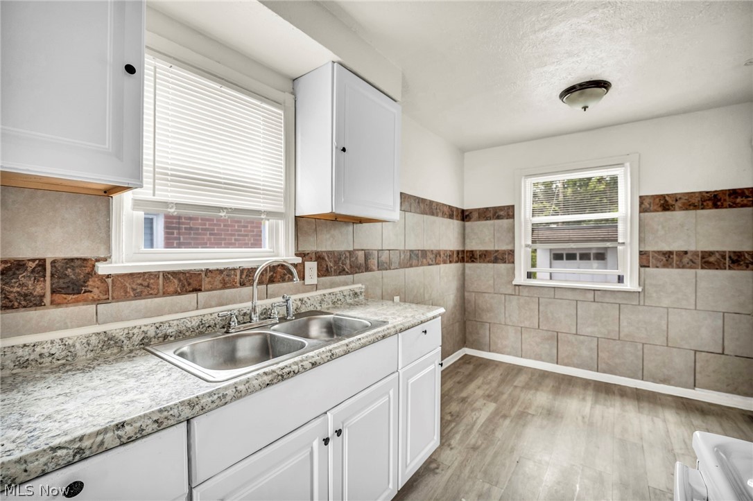 4356 E 141st Street Cleveland OH 44128