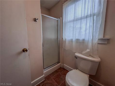600 Robinette Court Akron OH 44310