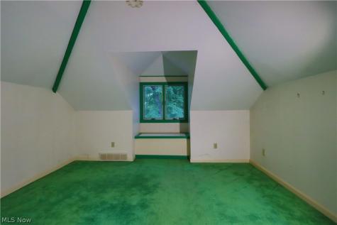 40 Wintergreen Hill Drive Painesville OH 44077