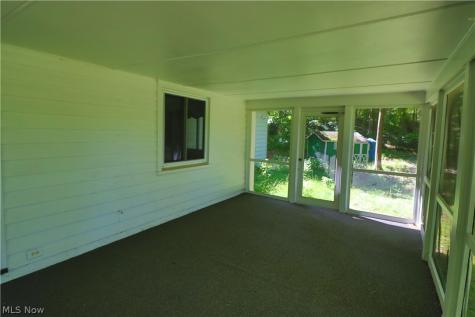 40 Wintergreen Hill Drive Painesville OH 44077