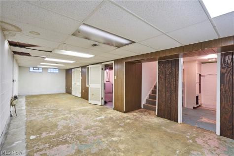 29632 Fairway Boulevard Willowick OH 44095