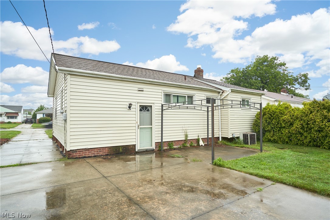 29632 Fairway Boulevard Willowick OH 44095