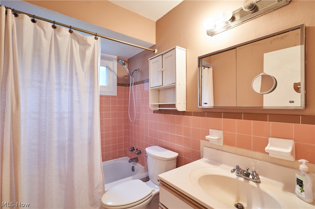 29632 Fairway Boulevard Willowick OH 44095