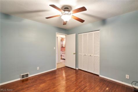 29632 Fairway Boulevard Willowick OH 44095