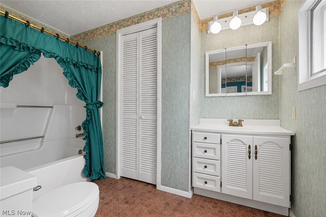 3690 Waterloo Road Mogadore OH 44260