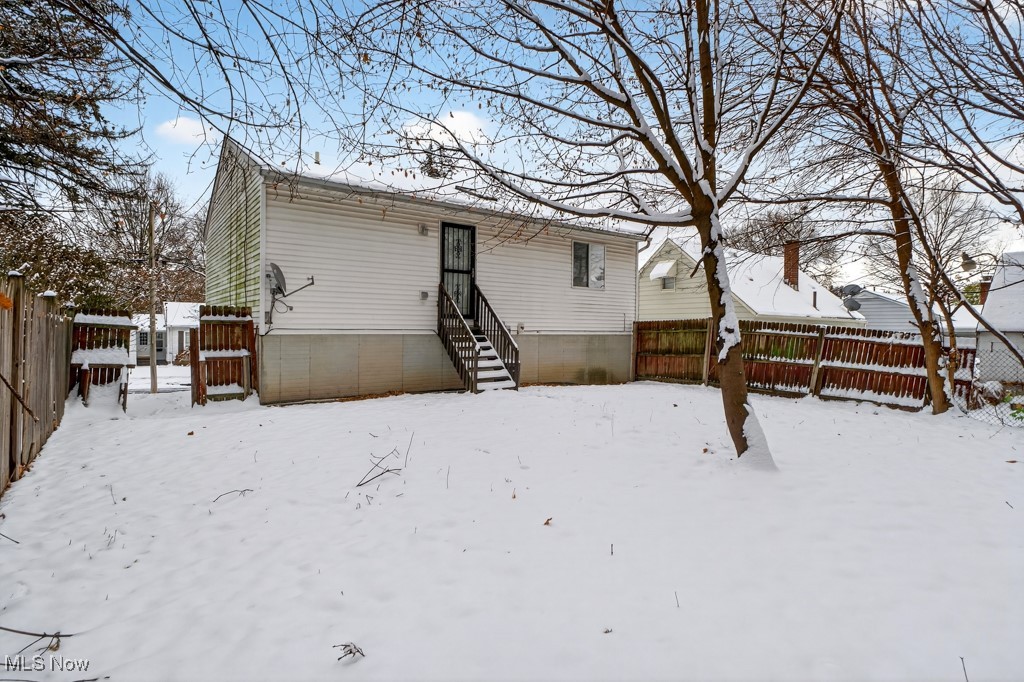 670 Singley Avenue Akron OH 44310