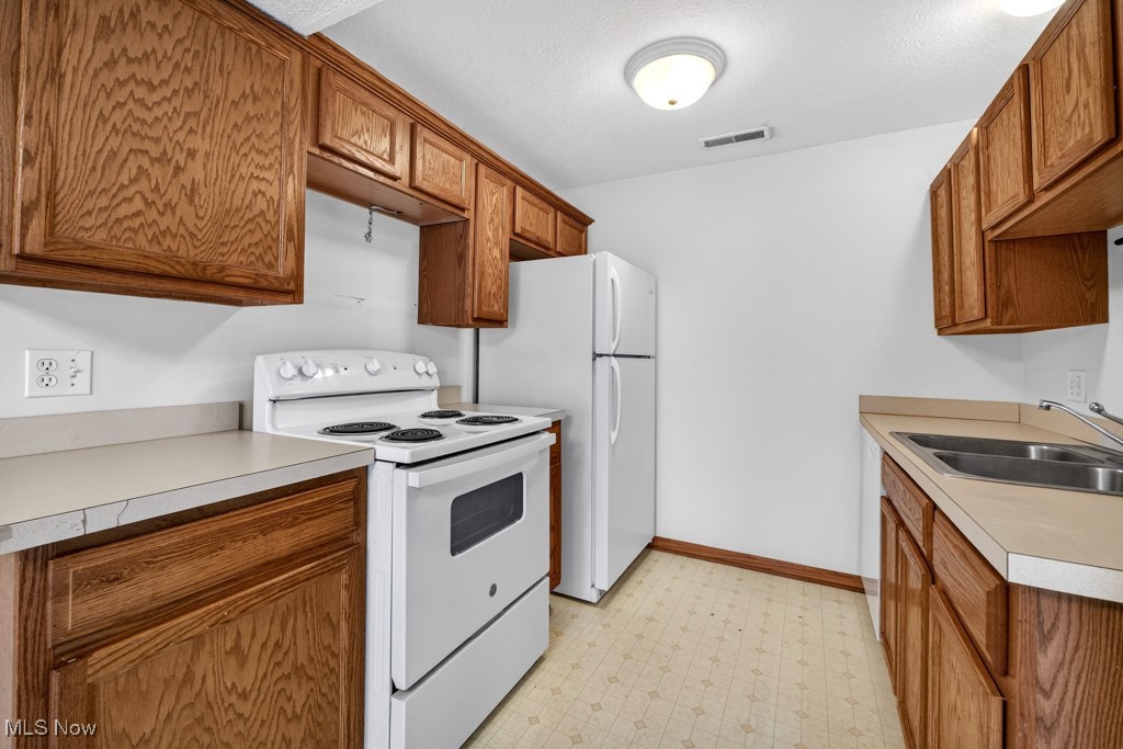 670 Singley Avenue Akron OH 44310