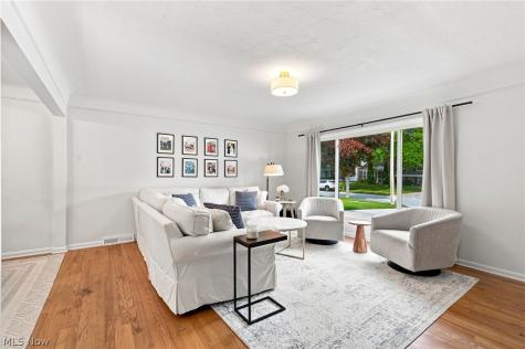 4274 W 202 Fairview Park OH 44126
