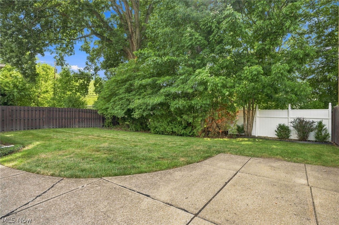 4274 W 202 Fairview Park OH 44126