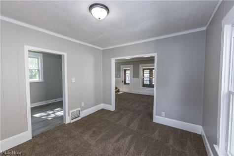 1304 Nestor Avenue Akron OH 44314