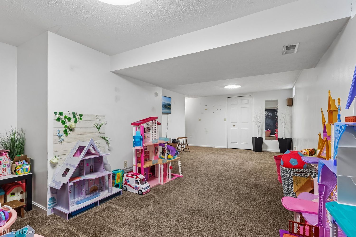 12171 Waywood Drive Twinsburg OH 44087