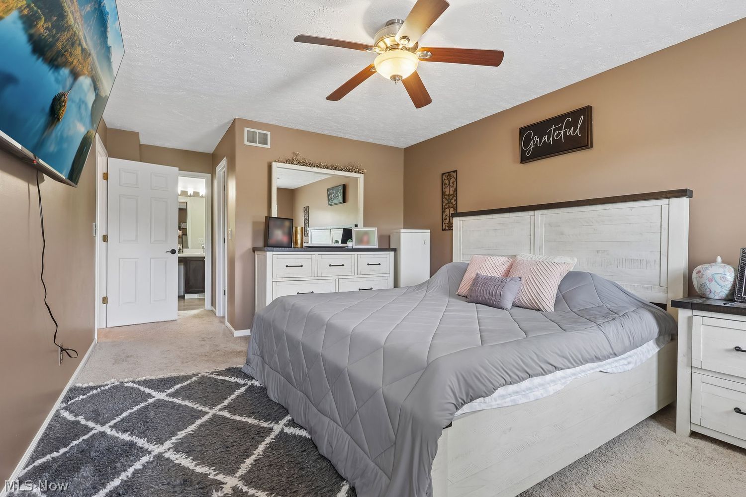 12171 Waywood Drive Twinsburg OH 44087