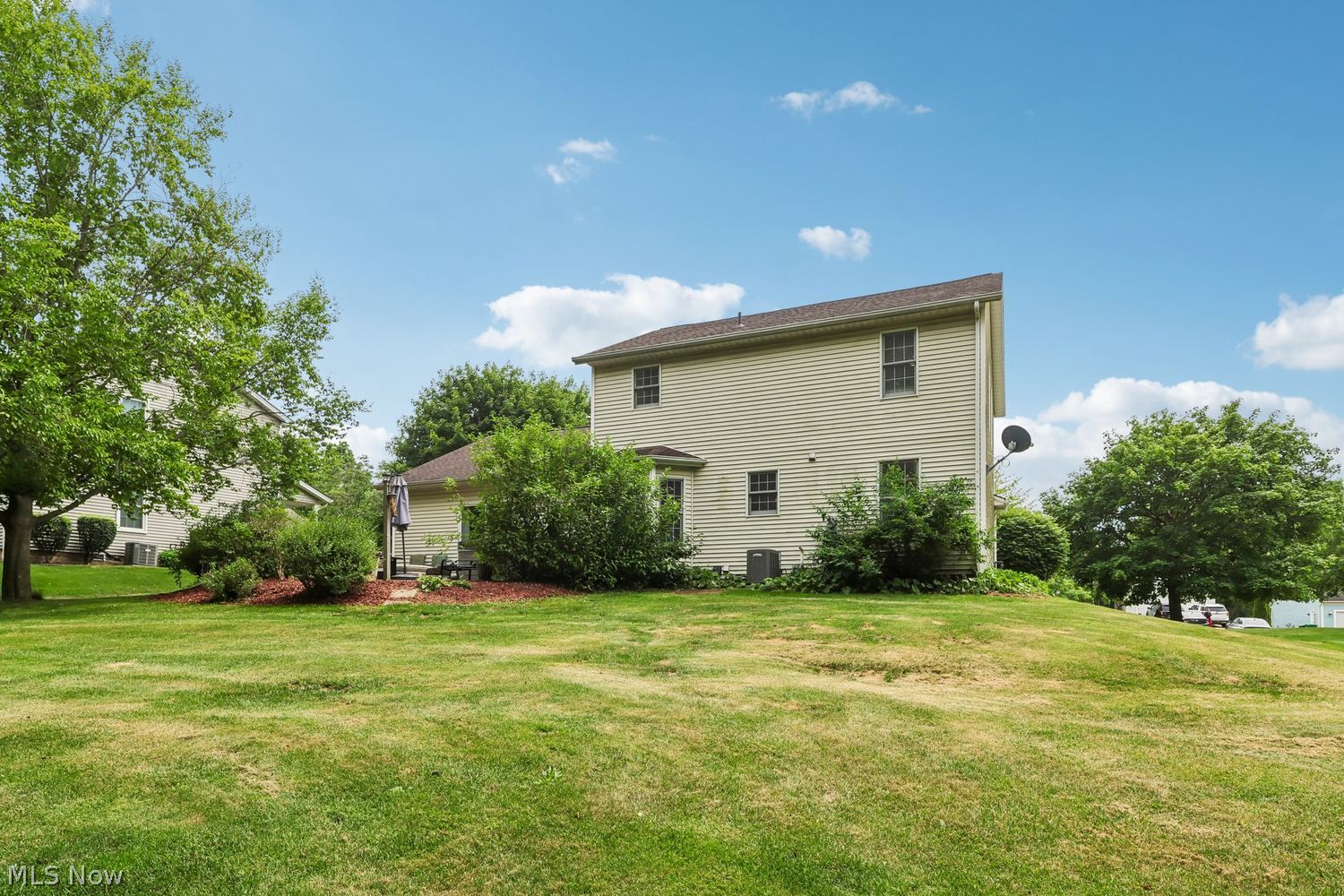12171 Waywood Drive Twinsburg OH 44087