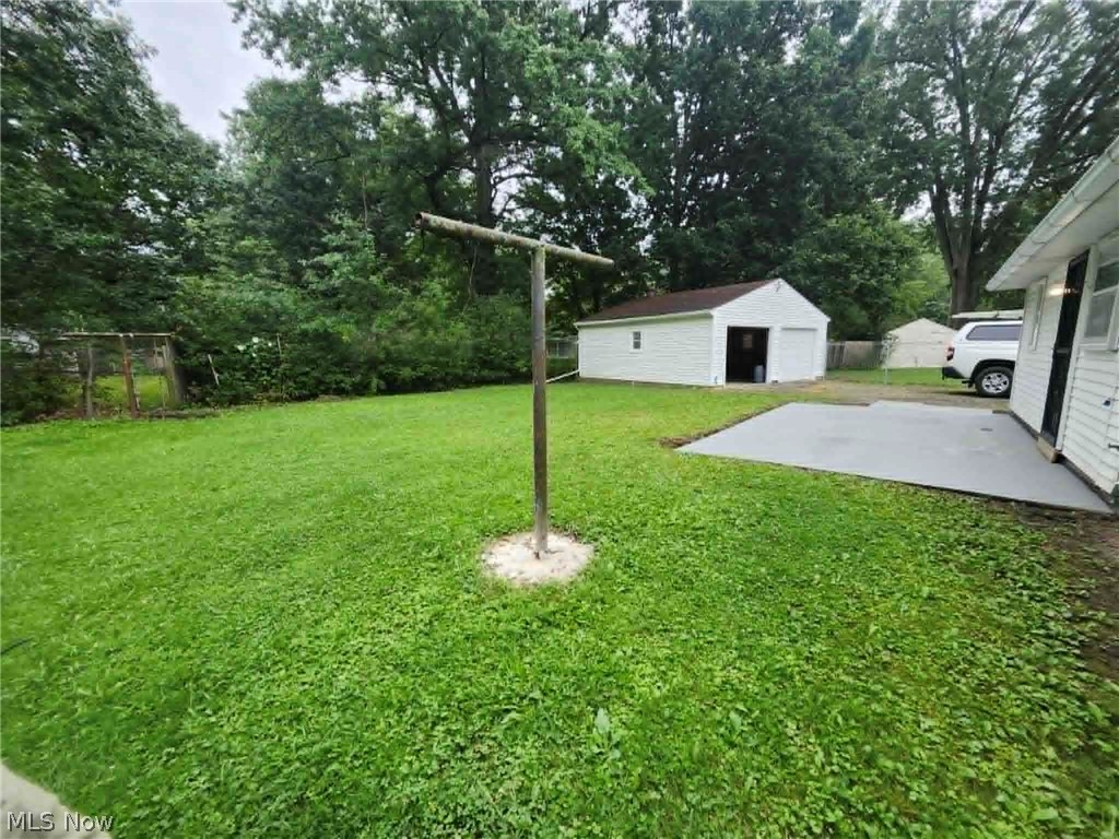 536 Oak Circle SW Warren OH 44485