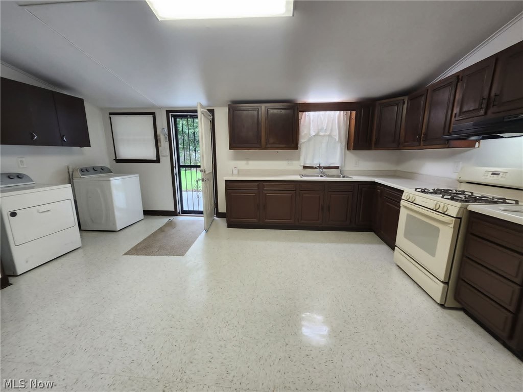 536 Oak Circle SW Warren OH 44485