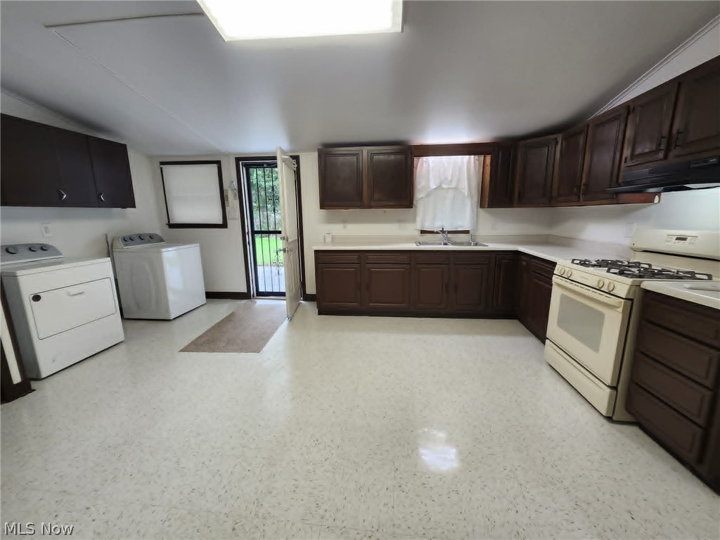 536 Oak Circle SW Warren OH 44485