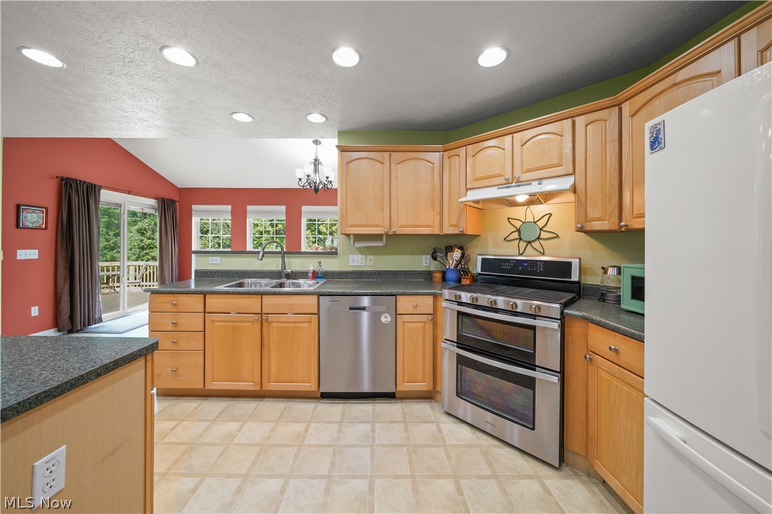 1781 Parker Lane Twinsburg OH 44087