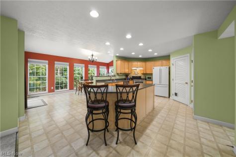 1781 Parker Lane Twinsburg OH 44087