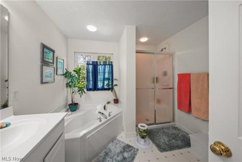 1781 Parker Lane Twinsburg OH 44087