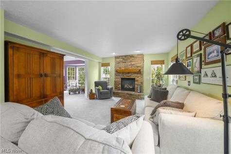 1781 Parker Lane Twinsburg OH 44087