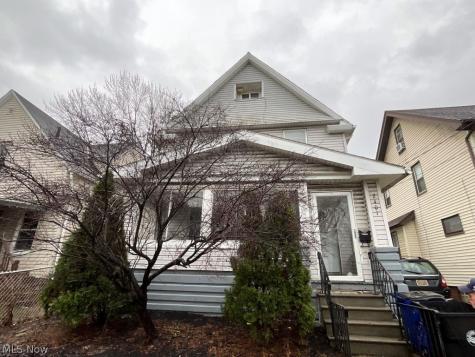 2401 Garden Cleveland OH 44109