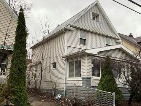 2401 Garden Cleveland OH 44109