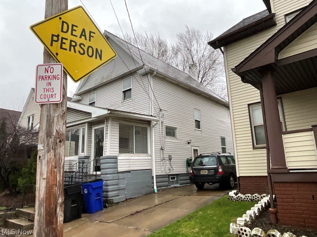 2401 Garden Cleveland OH 44109