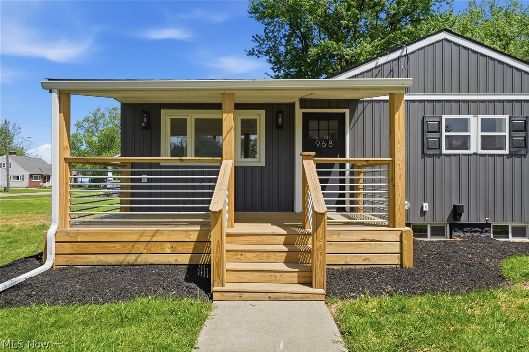 968 Sandusky Street Conneaut OH 44030