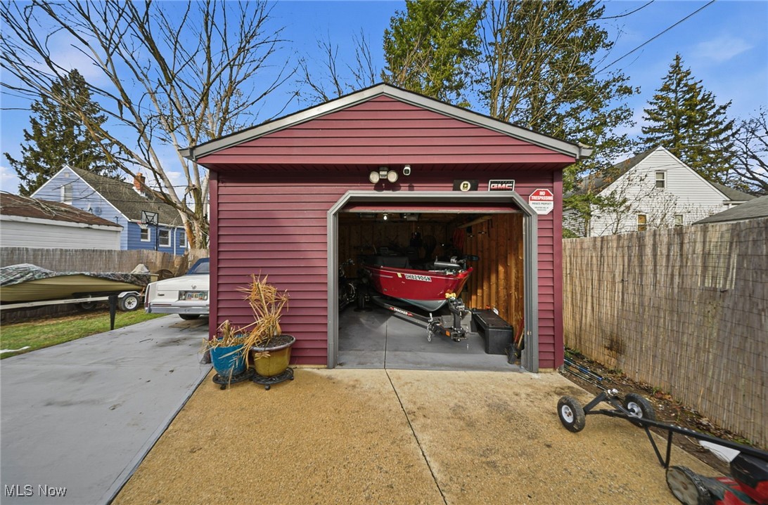 18811 Waterbury Avenue Maple Heights OH 44137