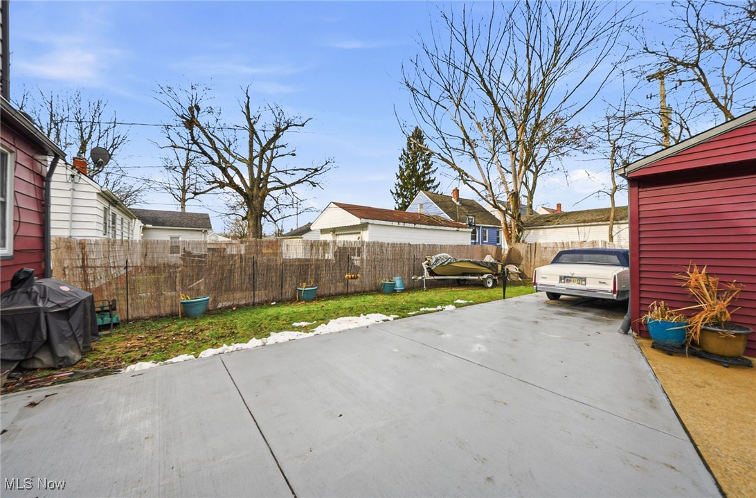 18811 Waterbury Avenue Maple Heights OH 44137