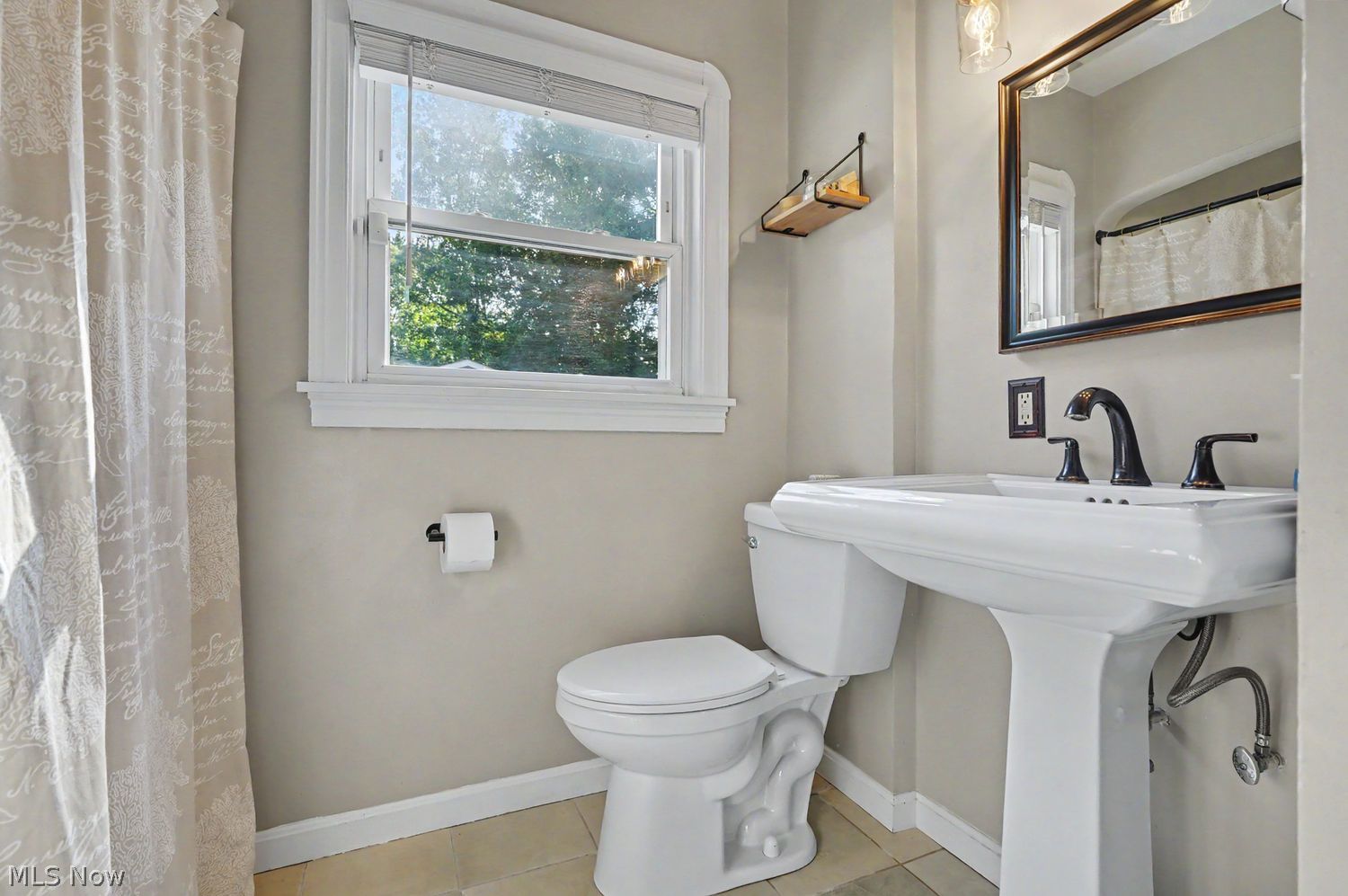 315 Melbourne Avenue Akron OH 44313