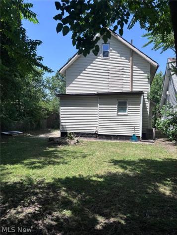 418 Stanton Avenue Akron OH 44301