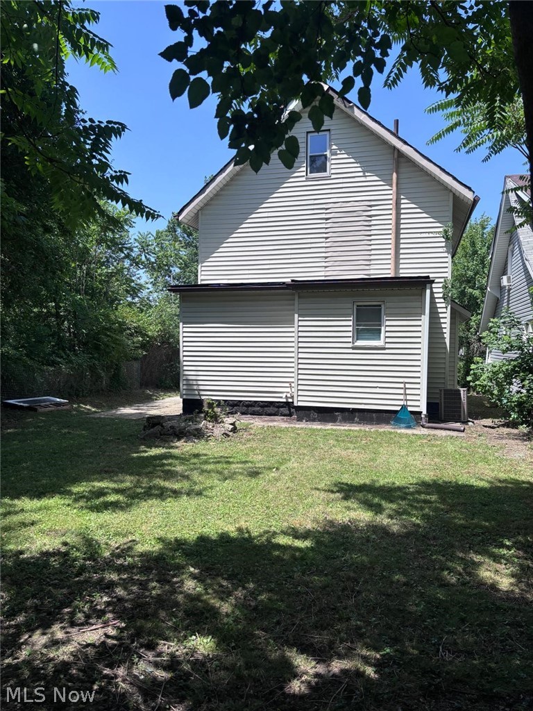 418 Stanton Avenue Akron OH 44301