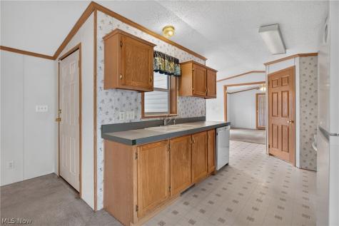 35157 Center Ridge Road North Ridgeville OH 44039