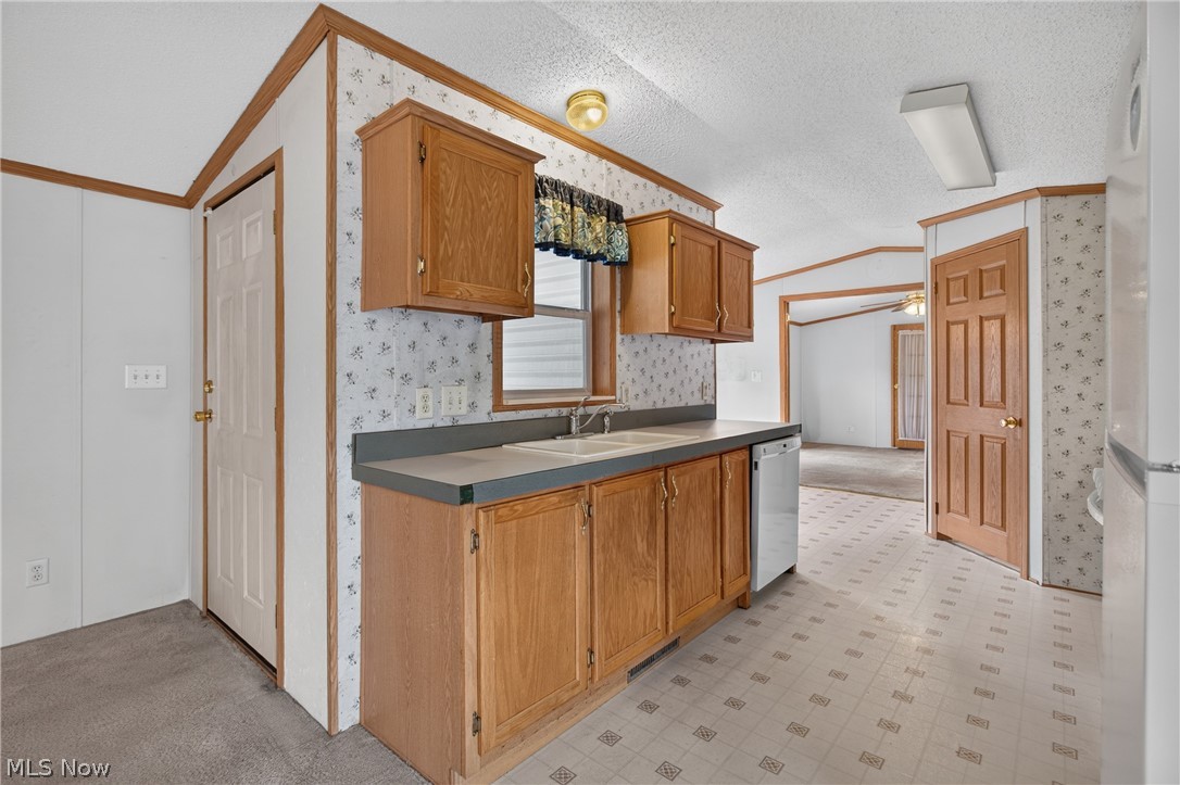 35157 Center Ridge Road North Ridgeville OH 44039