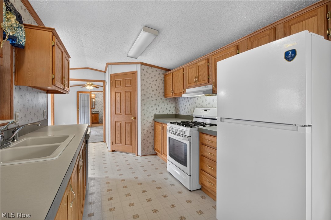 35157 Center Ridge Road North Ridgeville OH 44039