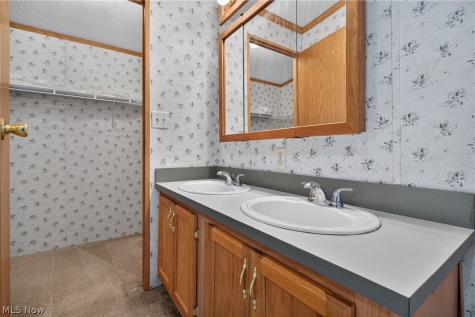 35157 Center Ridge Road North Ridgeville OH 44039