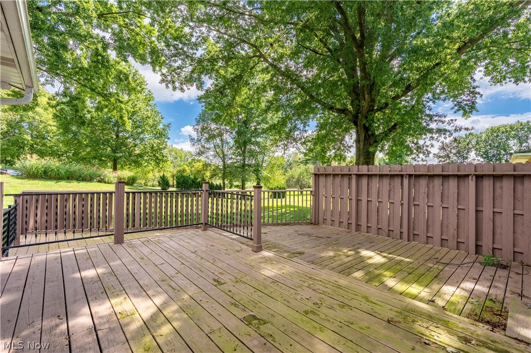 2263 Dewport Drive Akron OH 44312