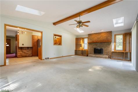 2263 Dewport Drive Akron OH 44312