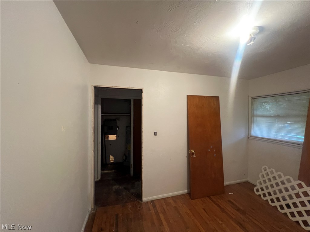 2085 Clermont Avenue NE Warren OH 44483
