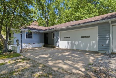 3249 Imrek Drive Akron OH 44312